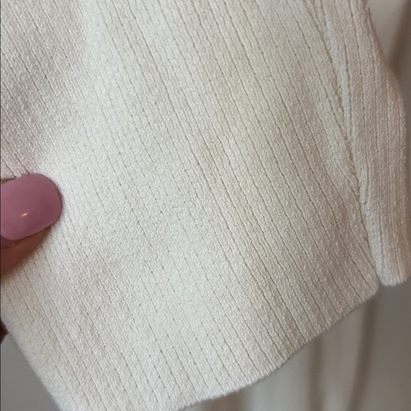 Elegant Cream Ruffle Dress Small - Picture 6 of 7